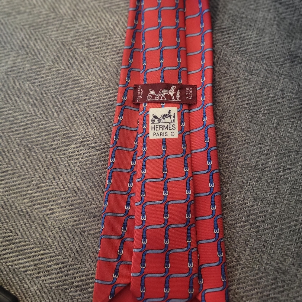 Vintage Hermès Paris 7009 TA Neck Tie Made in France